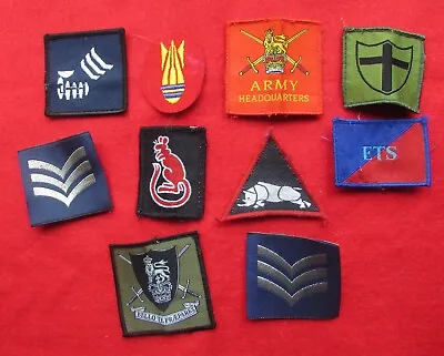 Military Cap Badges------10 X Mixed  Patch's • £3