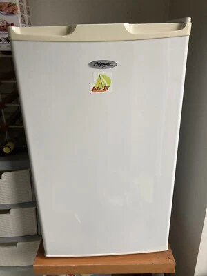 £20 • Buy FRIDGEMASTER Freezer MTRZ98/1 Clean Freestanding Working Well