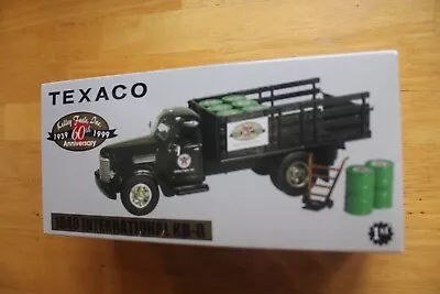 1st Gear Texco Diecast 1/34 Scale Kelly Fuel Truck1949 International KB-8 • $57.33