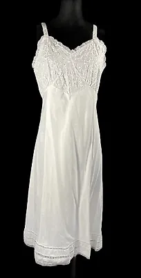 Vintage Feminine Prissy White Petticoat Full Slip Eyelet Lace Privacy Panel 36 • $48.99