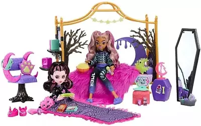 Monster High Playset Creepover Bedroom - Draculaura Clawdeen Wolf & Accessories • $168.90