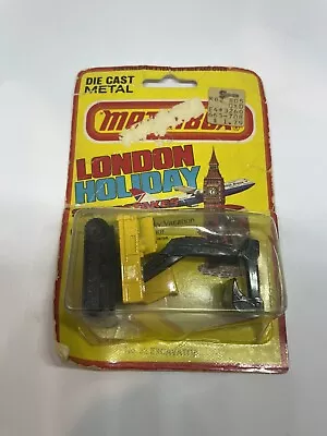 Vintage Lesney Matchbox No. 32 Excavator With London Holiday Blister Pack • $11.99