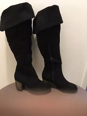 Crown Vintage Womens Over The Knee Suede Black Side Zip Boot Sz 7.5M • $15.99