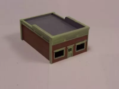 N Scale One Story Diner - Lt Brown - Lot P50 • $36