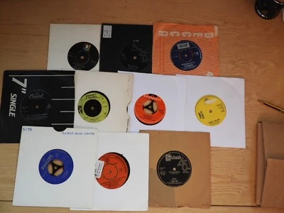 £2.95 • Buy Job Lot 10 Chart Singles From 1960s Mix2 - The Spinners - Marvin Gaye - Booker T