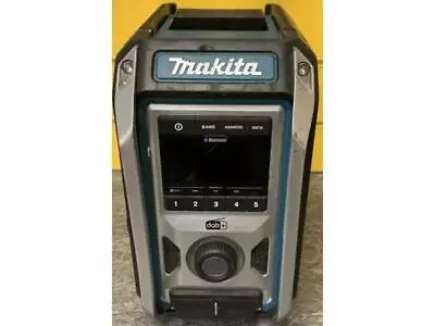 MAKITA DMR115 Job Site Radio With Makita 3ah Battery And Charger • £150