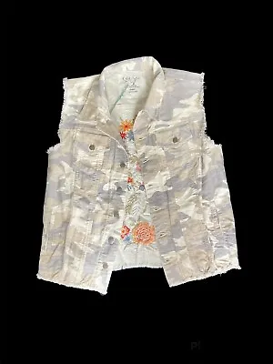 Anthropologie Distressed Vest Camo Raw  Edge Embroidered Gray White Boho Small • $40.45