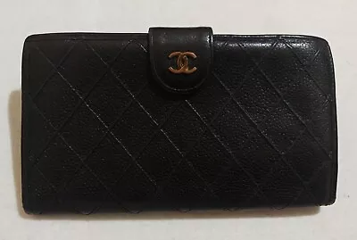 CHANEL Authentic CC Logos Quilted  Wallet Purse   Caviar Leather • $135