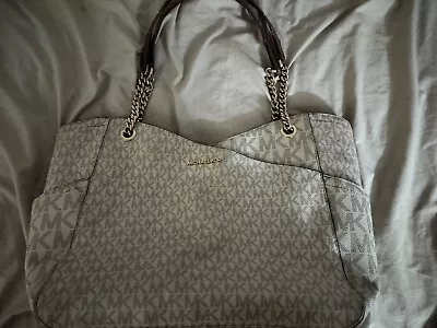 Michael Kors Handbag • $25