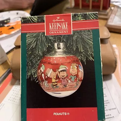 Peanuts 1990 Keepsake Ornament • $11