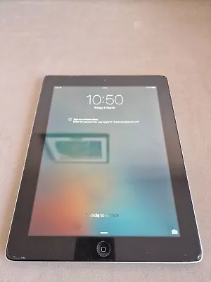 Apple IPad 3rd Gen. 16GB Wi-Fi 9.7in - Black • £23.99