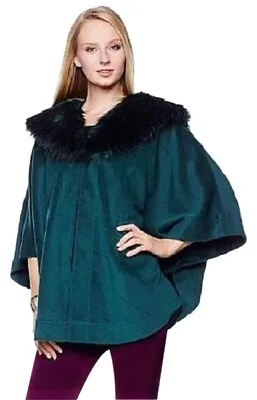 NEW A By ADRIENNE LANDAU Women's Green Cape With Faux Fur Collar Sz S Small  • $18.99