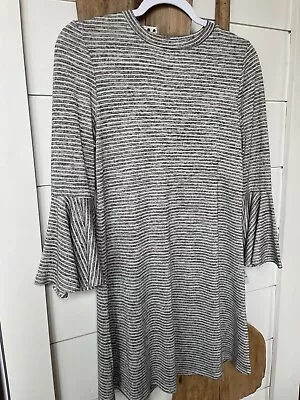 Speechless Size Small Striped Bell Sleeve Stretch Tunic Top Olive Green • £15.42