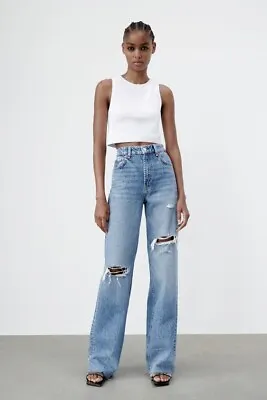 ZARA Jeans Women. Mid-Rise. Size US 6. (petite) Regular Ripped Wide-leg. • $14