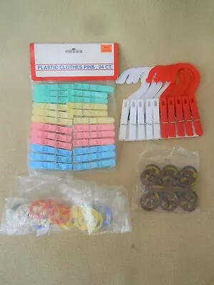 Vintage Plastic Clothes Pins & Stocking Socks Hangers / Dryer • $5.99