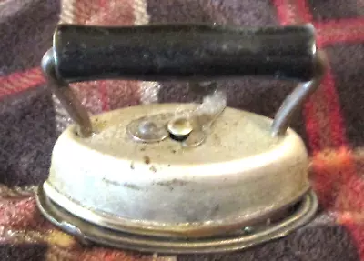 Antique Miniature Sad Iron #602 Salesman Sample Toy Working Clasp W/Trivet 3 Pc. • $15.75