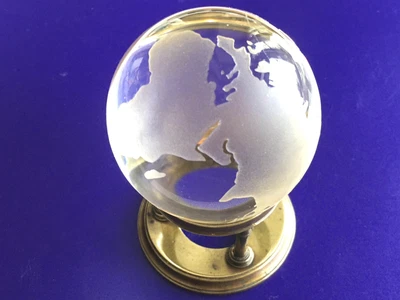 $13.99 • Buy GLASS EARTH GLOBE SPHERE WORLD ETCHED HEAVY Paper Weight Brass Stand 3”x4”