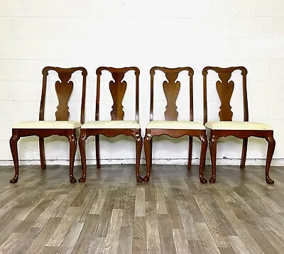 $699 • Buy Vintage Pennsylvania House Queen Anne Style Cherry Dining Side Chairs - Set Of 4