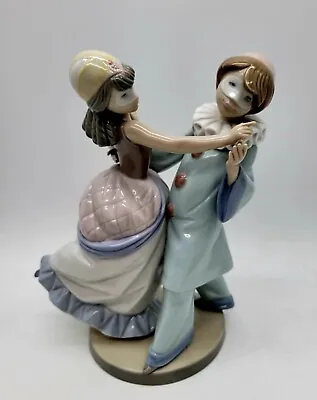 $184.95 • Buy Lladro Figurine 5452 Masquerade Ball Masked Boy And Girl Dancing Stamped 9.5 