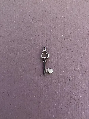 £5 • Buy Vintage Silver Key Heart Charm For Bracelet Or Necklace Chain