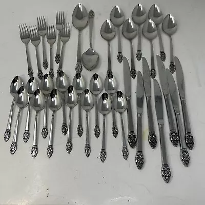 Oneida SSS Stainless Flatware Vinland Pattern 34 Piece Lot Spoon Fork Knife • $49.99