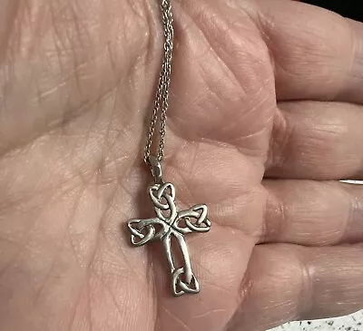 Sterling Silver 18” Chain With Sterling Silver Cross Zales • $18