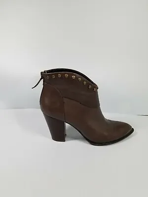 B Makowsky Brown Leather Studded Ankle Boot Bootie Back Zip Western Women Sz 6.5 • $24.98