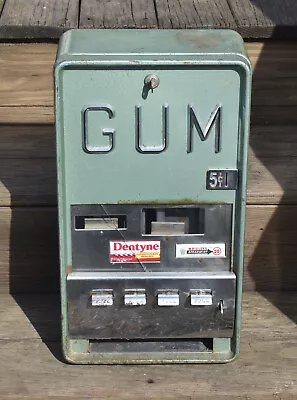 Vintage Superior Manufacturing Company 5 Cent Chewing Gum Vending Machine W Key • $1295