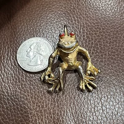 Vintage Erwin Pearl Signed Matte Gold Tone Frog Pendant • $15