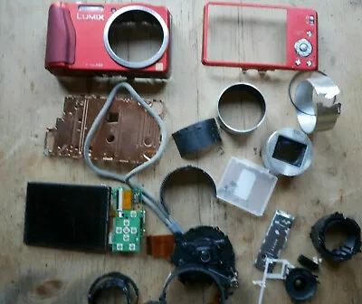 Lumix Panasonic Digital Camera DMC-TZ30  Red- In Pieces For Parts • £4.99