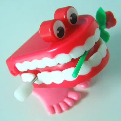 Mini Walking Chattering Teeth Modeling Clockwork Toy Kid Christmas Wind Up Toy* • £2.92