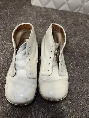 Vintage Antique Baby Shoes 1960s White Leather High Topped  Decor Sz 7b • $10