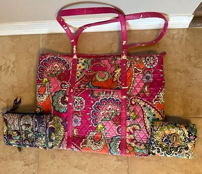 Vera Bradley Lot 15  Tote 8  Wristlet And 6  Wallet Quilted Patterns • $19.99