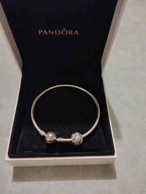 $40 • Buy Pandora Silver Bangle With Charm