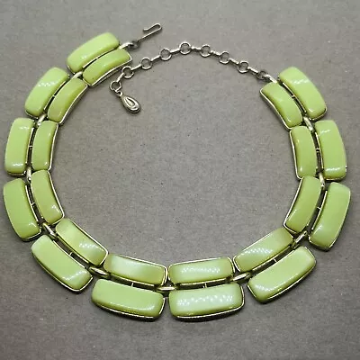 Vintage Signed Lisner Bright Green Lucite Moonlight Gold Tone Necklace Choker • $47.51