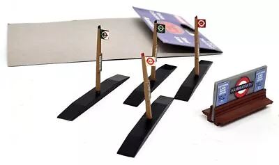 £14.99 • Buy Gilbow OO Gauge 1/76 Bus Stop Signs + Station Seat Bus Or Railway Dioramas