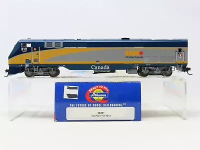 HO Scale Athearn 36391 Via Rail P42DC Diesel Locomotive #912 • $279.95