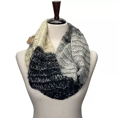 Francesca's Scarf NWT Super Soft Colorblock Knit Infinity Scarf Black Gray Warm • $10.99