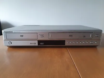 £49.99 • Buy Samsung DVD-V5600 DVD VHS VCR Combi Combo Player 6 Head