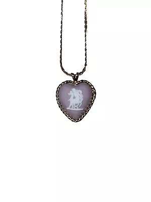 £99.35 • Buy Wedgwood Lilac And White Jasperware Venus & Cupid 12kt Gold Filled Pendant/Chain