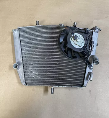 06-07 Suzuki GSXR 600 750 Oem Radiator Complete Fan Coolant CLEAN Straight #0203 • $139.99