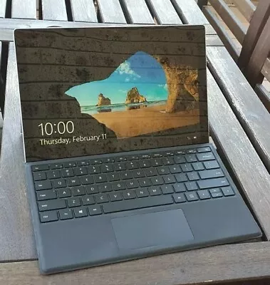 Microsoft Surface Pro 5 1807 LTE 4G - I5 7th Gen - 8GB Ram - 256 SSD GB - 11 Pro • $1000