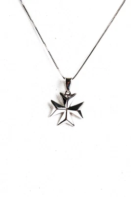 $49.99 • Buy Sergio Zampa Sterling Silver Maltese Cross Pendant Necklace