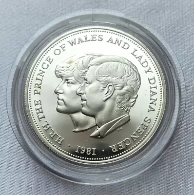 1981 Royal Mint SILVER PROOF  Charles & Diana Wedding Crown Coin  28.28g • £23.99