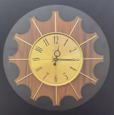 Vintage Art Deco Wall Clock By Verichron • $79