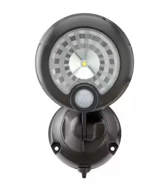Mr Beams Outdoor 250 Lumen Battery Motion Activated Integrated LED Spotlight • $18