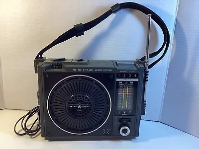 Vtg GE Loudmouth II 8 Track Play FM/AM Black Radio Music System 3-5507 Strap • $29.99