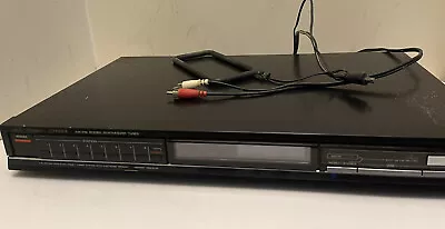 Vintage Fisher Studio Standard FM-857 AM/FM Stereo Synthesizer Tuner  • $72.42