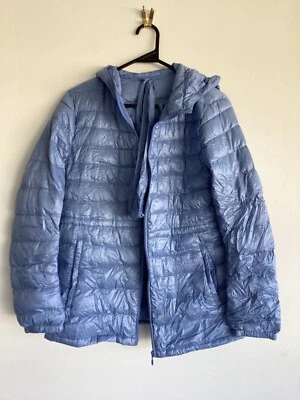 $30 • Buy UNIQLO ULTRA LIGHT DOWN PUFFER JACKER SIZE L In Pale Blue With Carry Bag