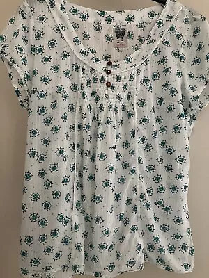 Mantaray Size 18 Short Sleeved White Top  • £8